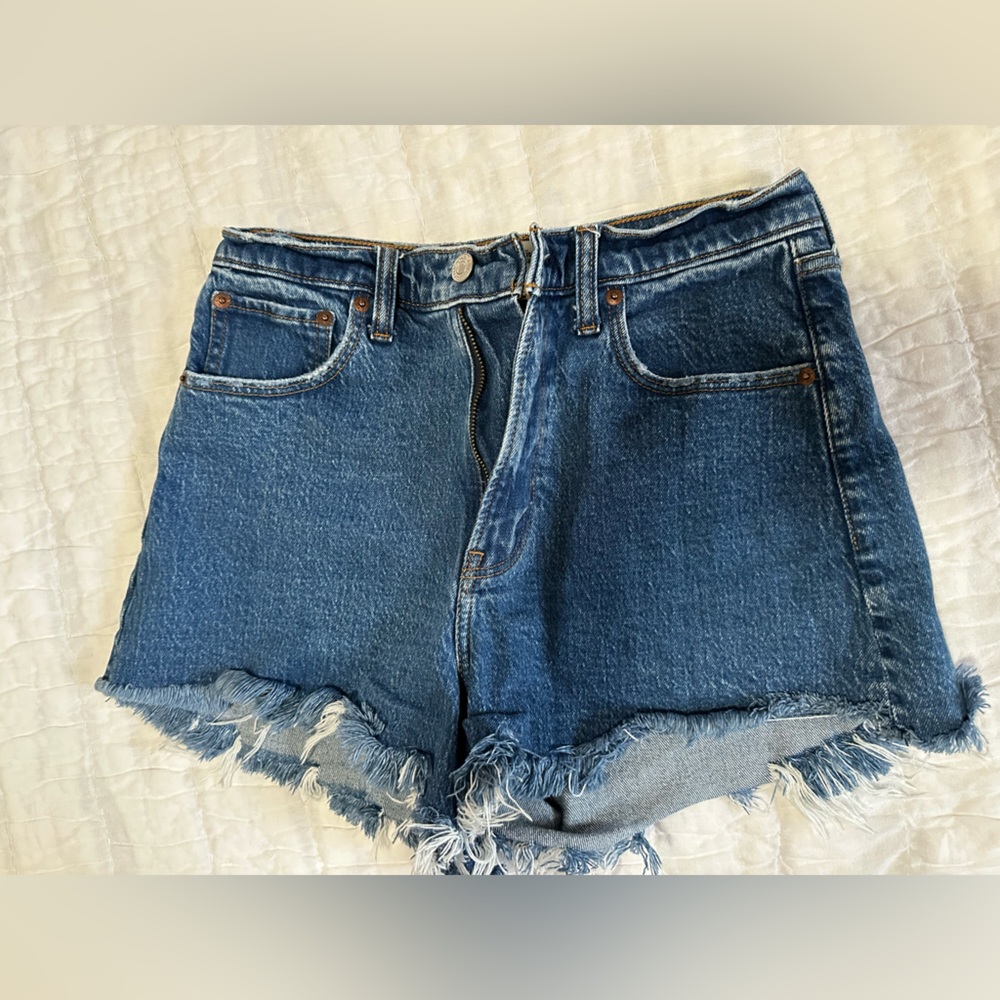Abercrombie & Fitch Jean Shorts - The 90s Relaxed Cutoff Shorts High Rise